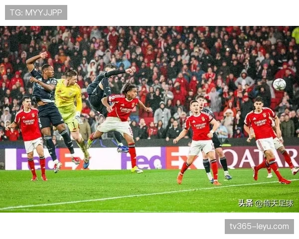 本周末足球赛事聚焦:专家预测精彩对决与胜负形势分析 本周末足球赛事聚焦:专家预测精彩对决与胜负形势分析