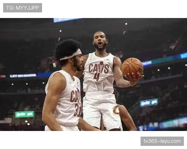 埃文·莫布里挡拆助攻增多 拉开内线威胁稳定球队攻防